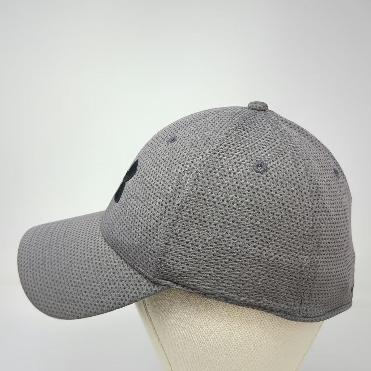 Under Armour Baseball Cap Gray L Fitted Performance Logo Curved Brim Stretch Hat