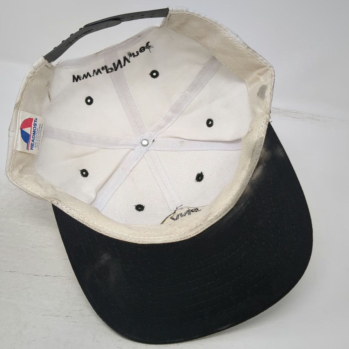 Headmost Snapback White One Size PNV Road Sign Logo Black Contrast Brim Hat