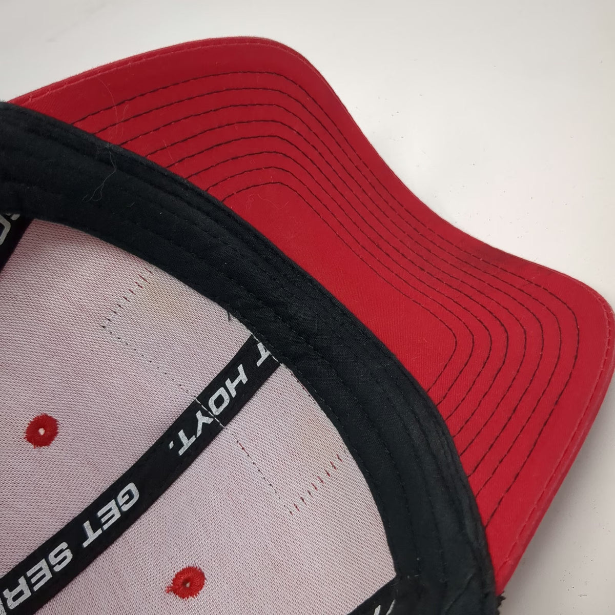Hoyt Archery Red Black White One Size Trucker Hat Patch Snapback Hunting Gear