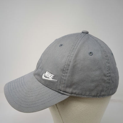 Nike Baseball Cap Gray One Size Slideback Heritage86 Embroidered Logo Hat