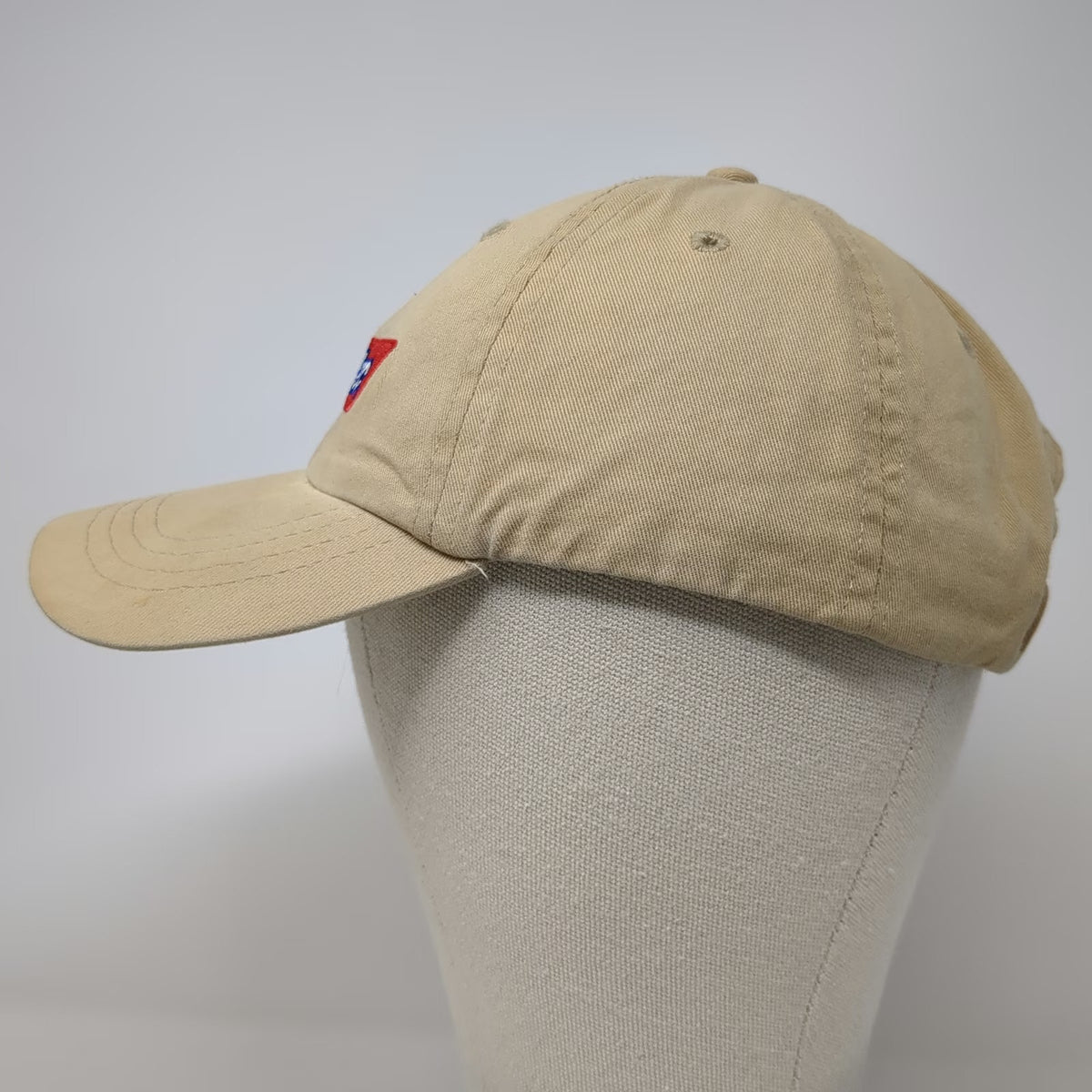 RaceTrac Gas Station Logo Baseball Cap Beige One Size Strapback Cotton Hat