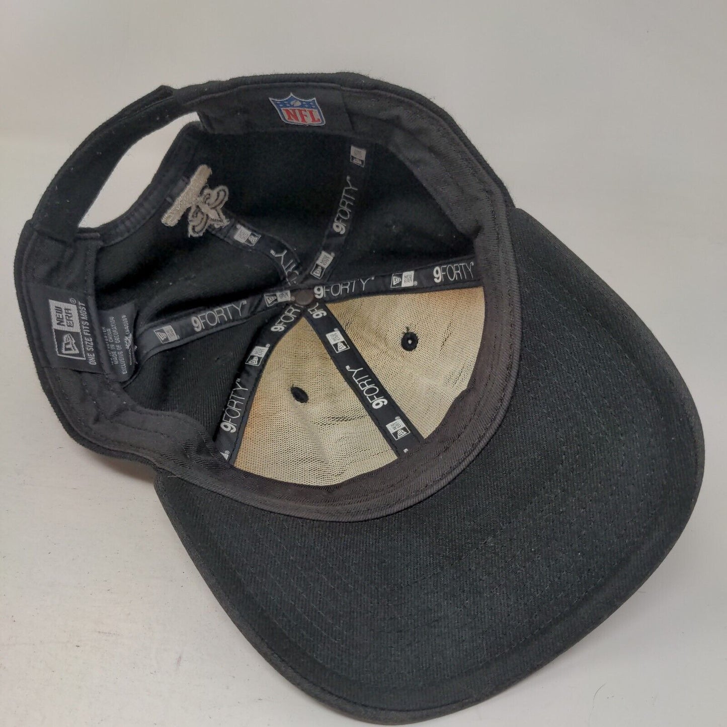 New Orleans Saints Strapback Hat Black OSFM Embroidered Logo 9Forty NFL