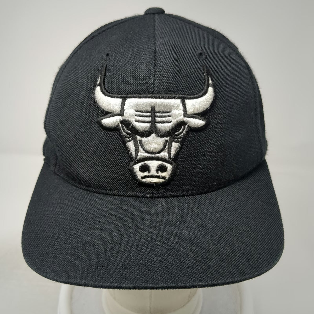 Mitchell & Ness Chicago Bulls NBA Black One Size Snapback Hardwood Classics Hat