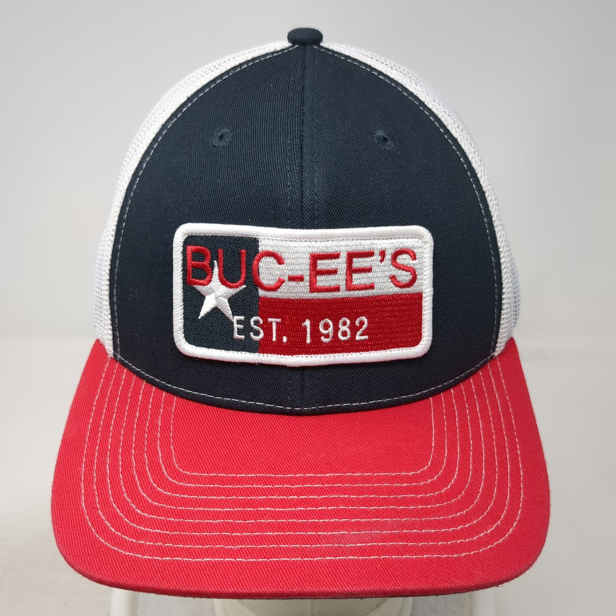 Buc-ee's Trucker Hat Blue Red White One Size Mesh Snapback Texas Beaver Patch