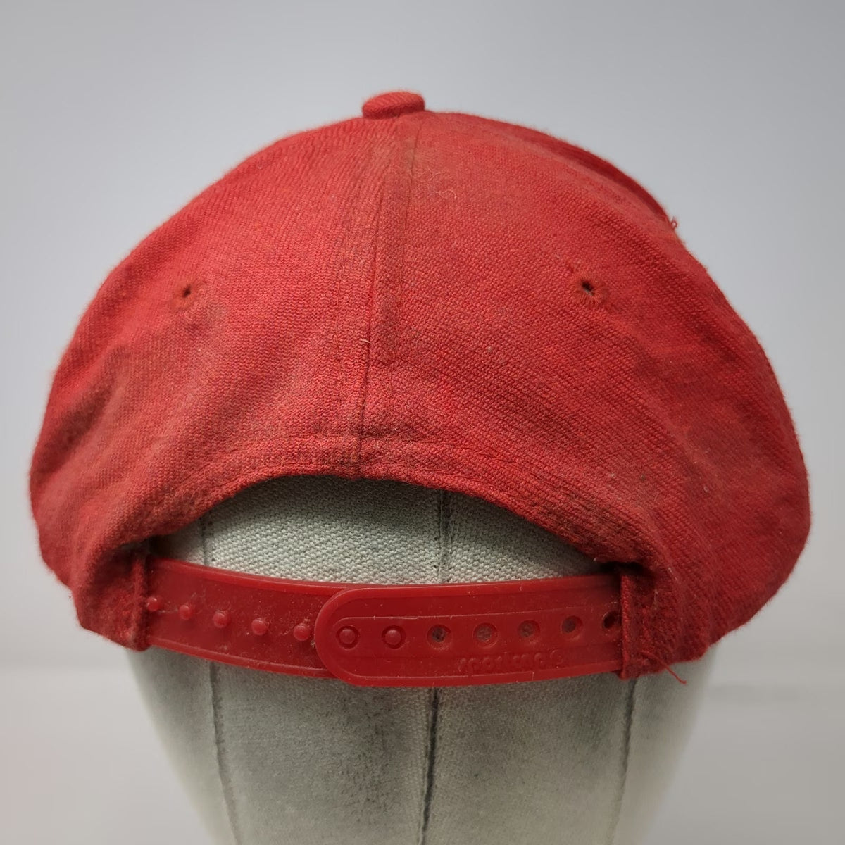 Sportcap Snapback Red Hat One Size Green Underbrim Embroidered Aspen Logo
