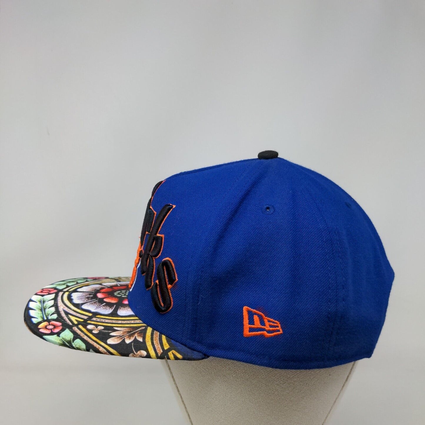 New York Knicks Snapback Hat Blue Embroidered Logo New Era 9 Fifty NBA Size M/L