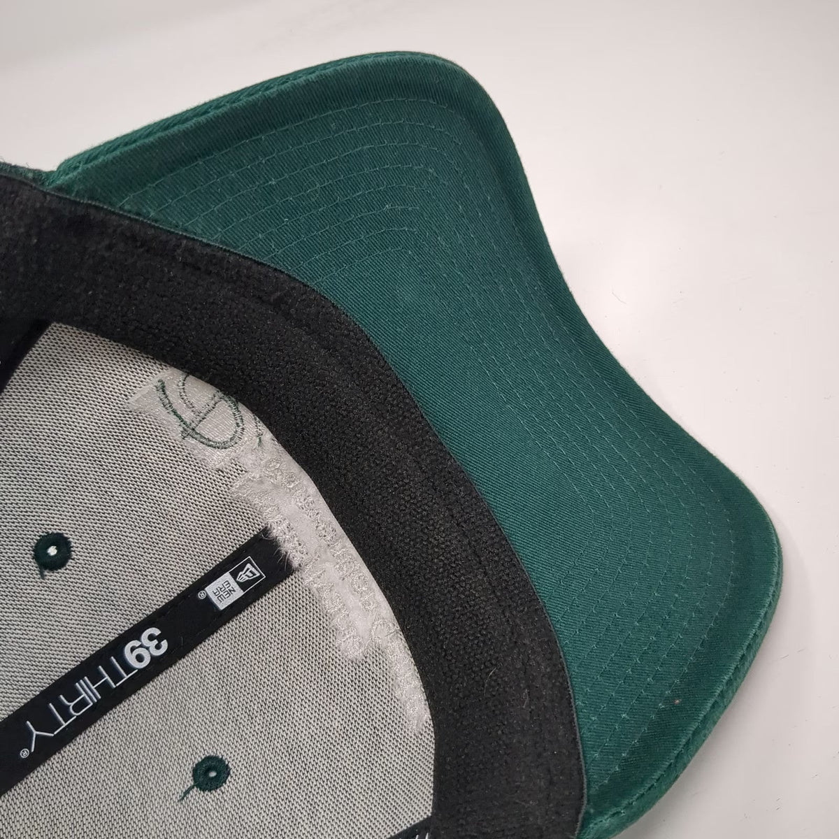 New Era Baseball Cap Green White L Pennsylvania Convention Center Hat 39THIRTY