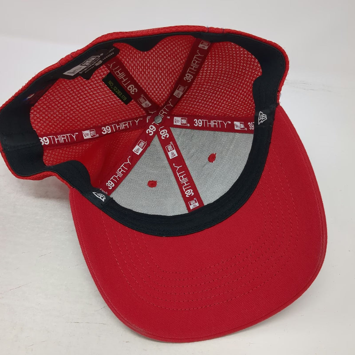 New Era Washington Nationals MLB Baseball Cap Red White Blue M 39THIRTY Mesh Hat