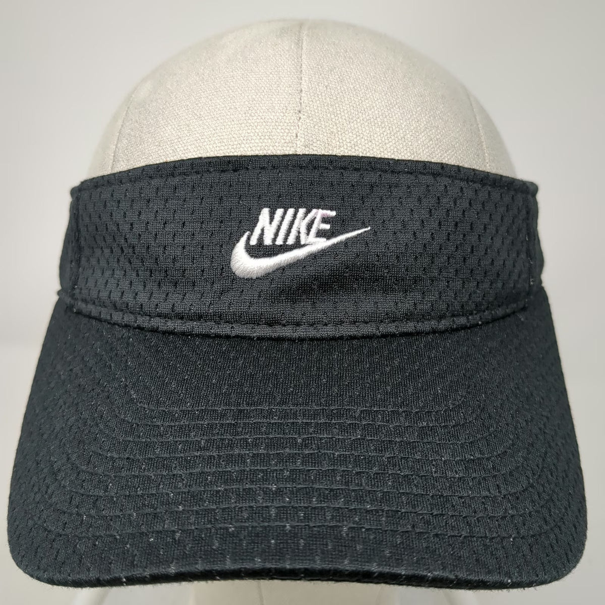 Nike Visor Black One Size Mesh Adjustable Embroidered Logo Sport Golf Tennis Hat