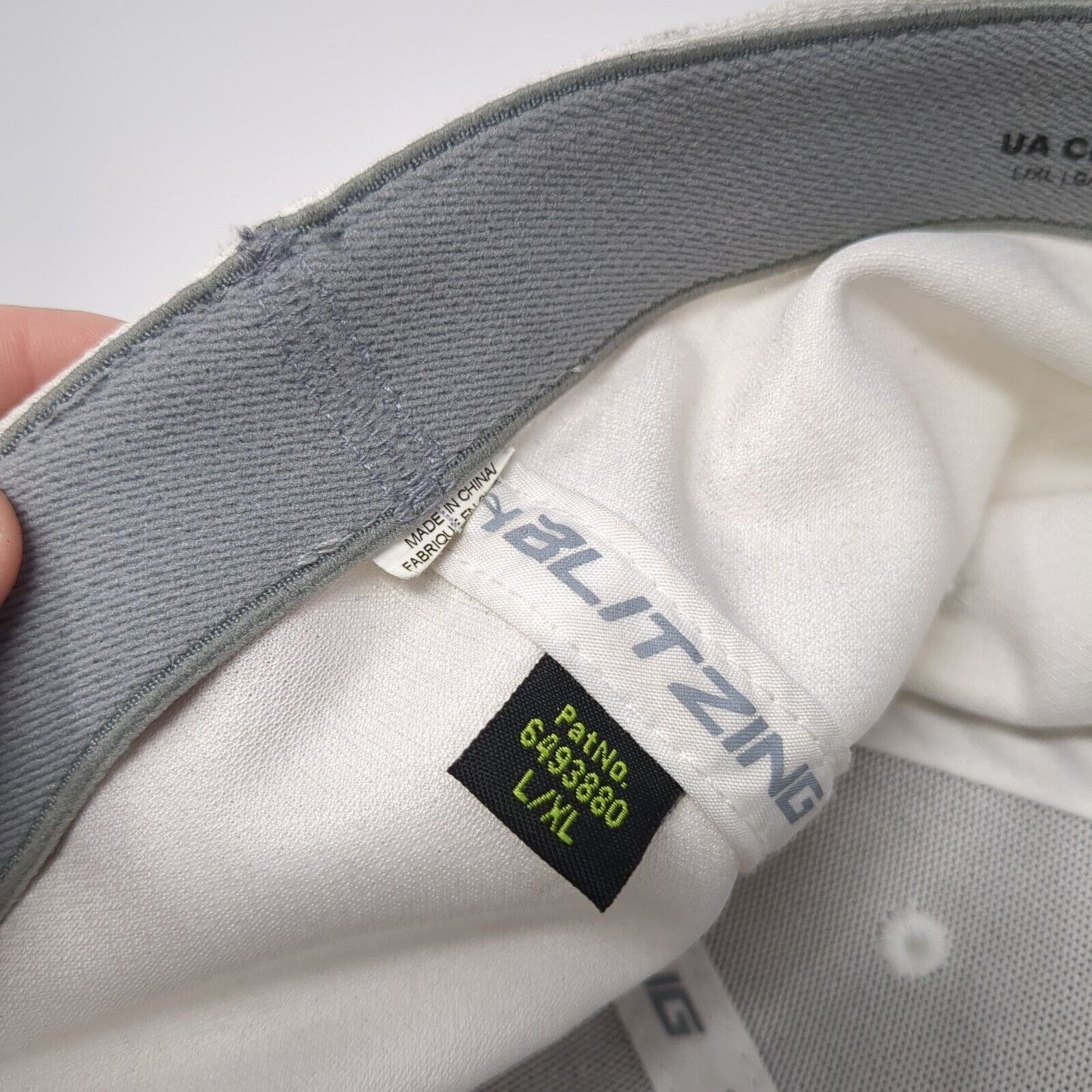 Under Armour Blitzing Fitted Hat White L/XL White Embroidered 6 Panel