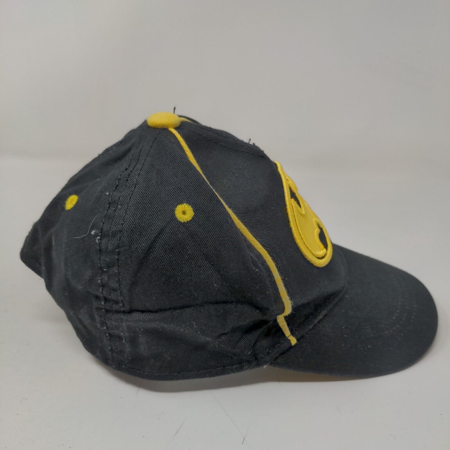 Batman Boy's Stretchy Hat Black Yellow Size L 2-4 Years Embroidered Logo