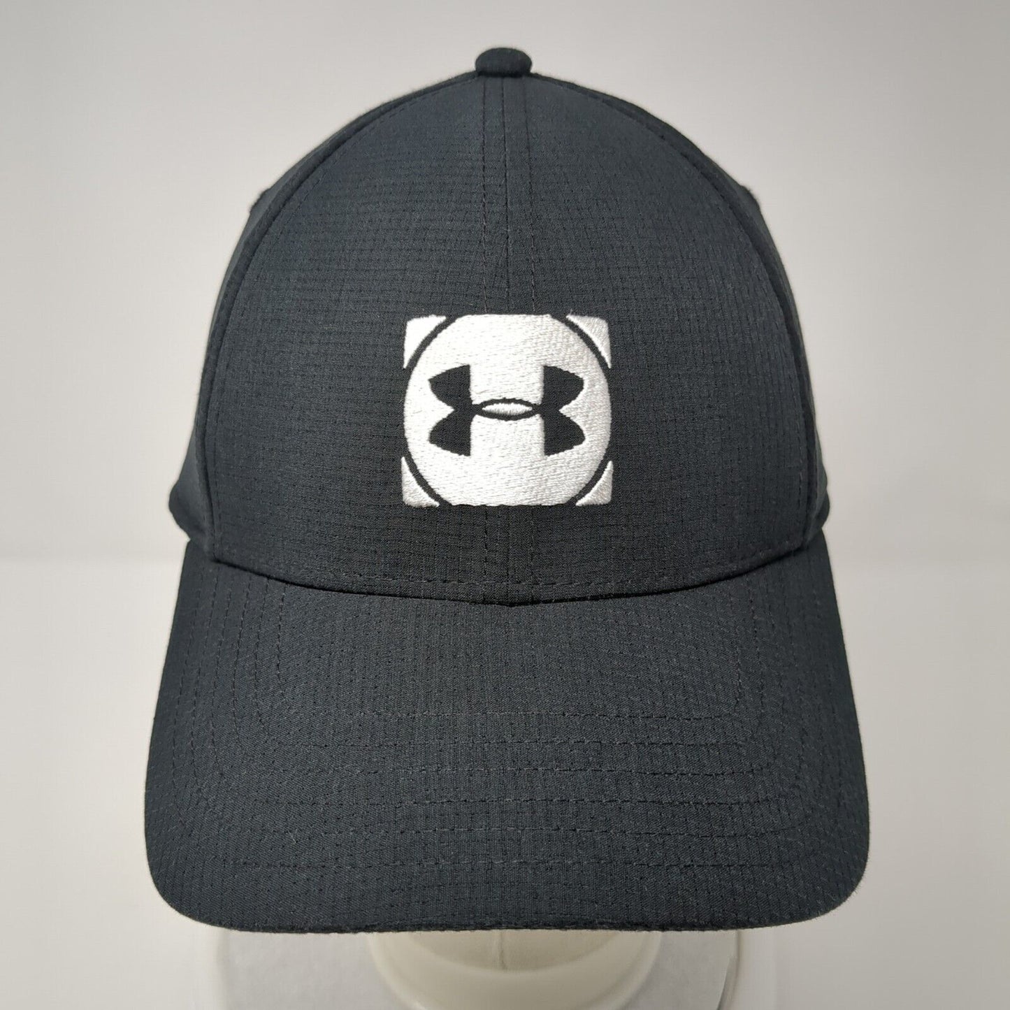 Under Armour Golf Fitted Hat Black L/XL Classic Fit Embroidered 6 Panel