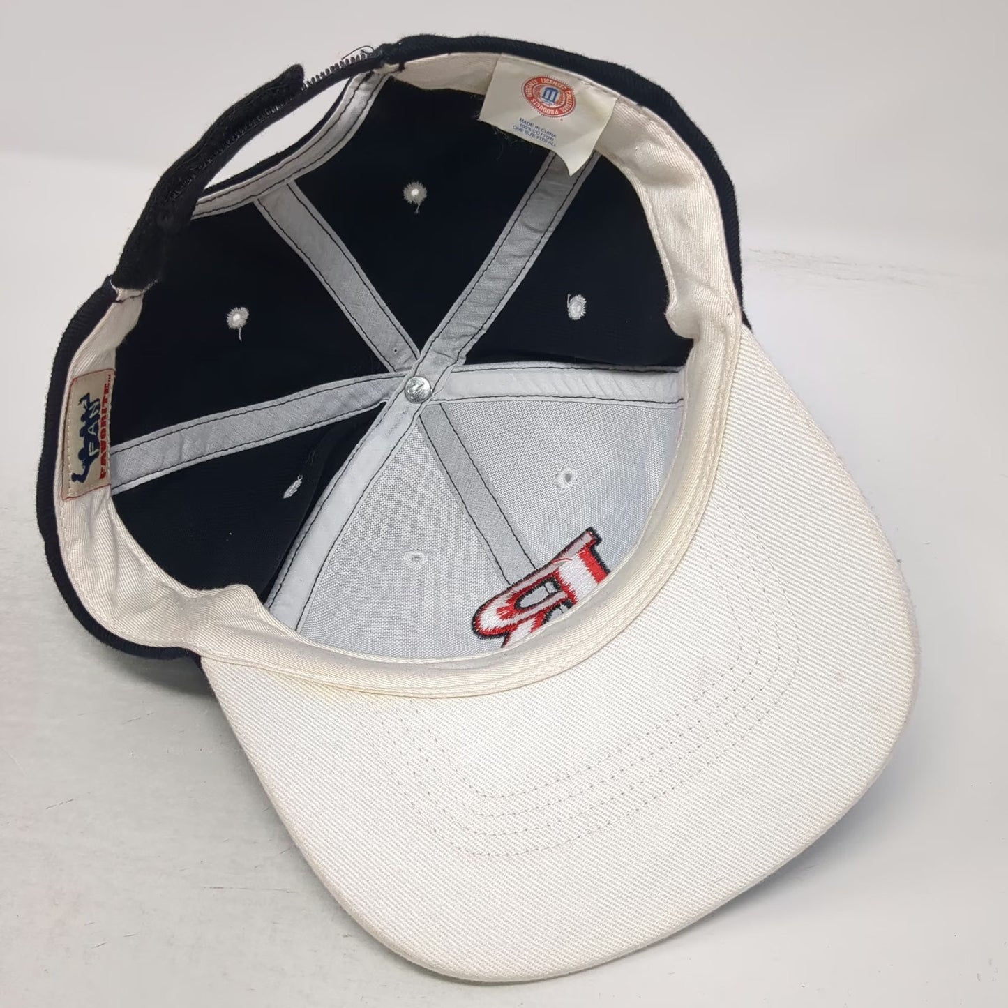 Rutgers NCAA Fan Favorite Baseball Cap Black Red White One Size Strapback Hat