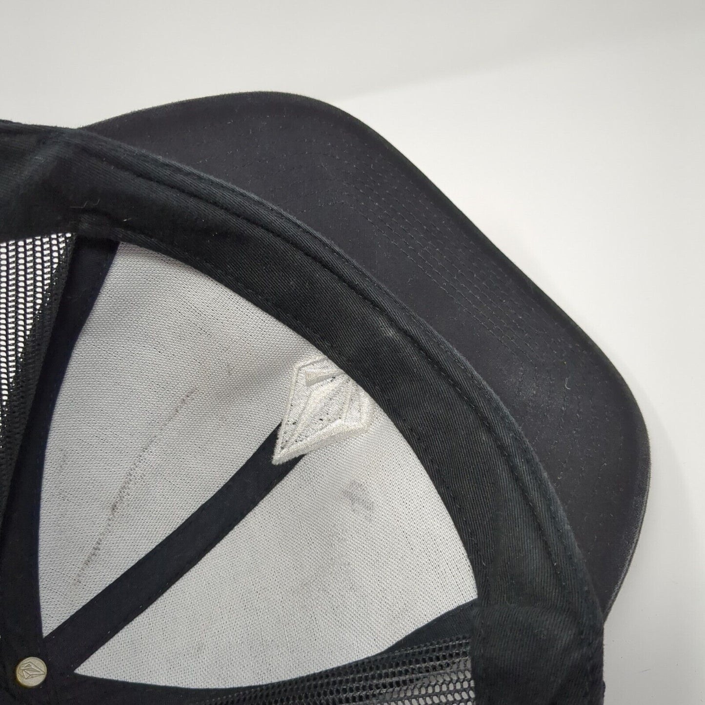 Volcom Snapback Mesh Back Trucker Hat Black One Size Adjustable Solid
