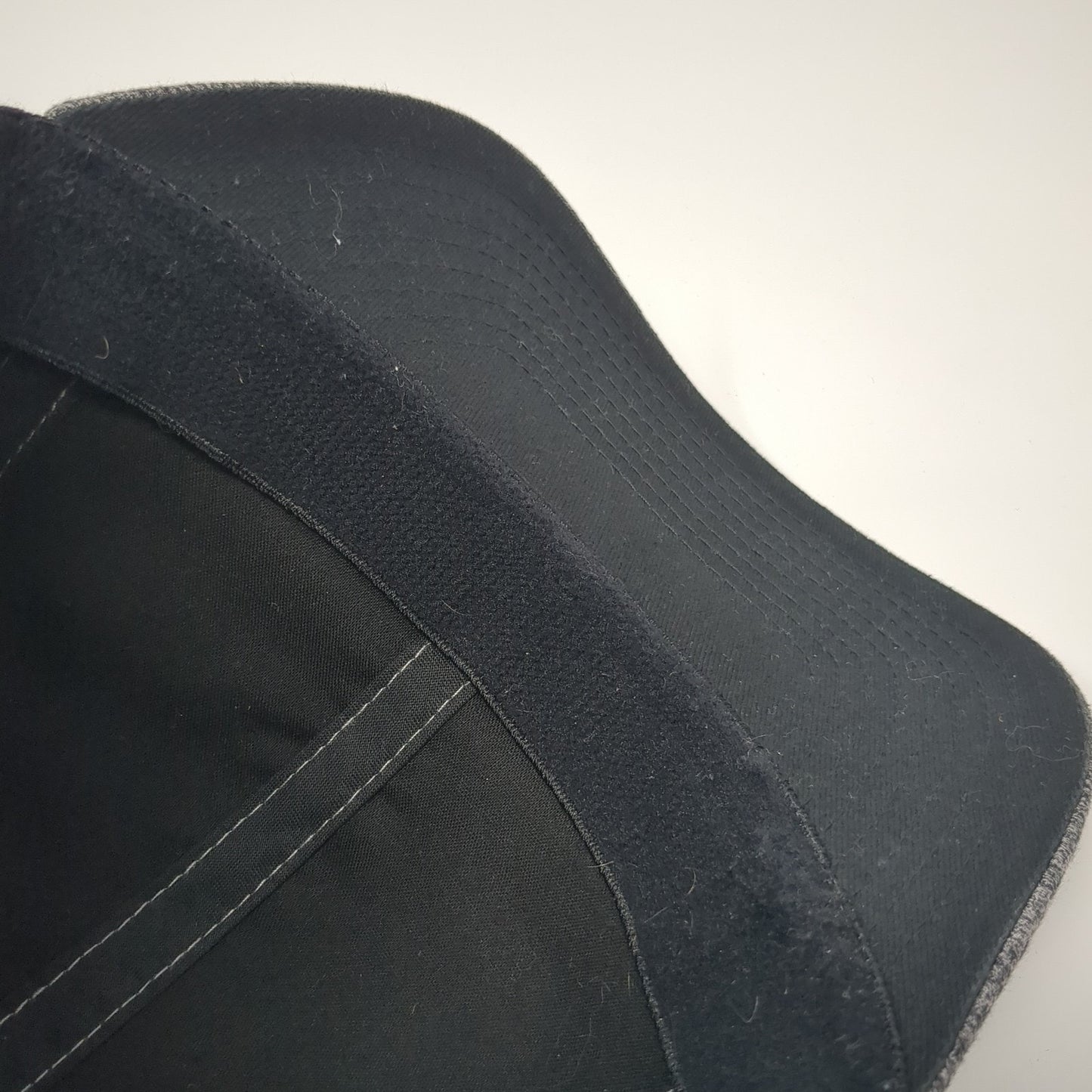 Russell Fitted Hat Gray Medium Embroidered Logo Stretch Vent Holes