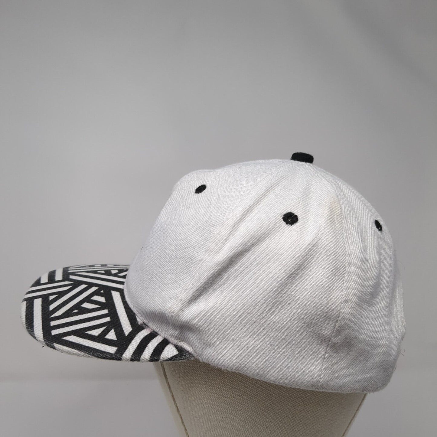 X Snapback Hat White One Size Adjustable Geometric Embroidered 6 Panel