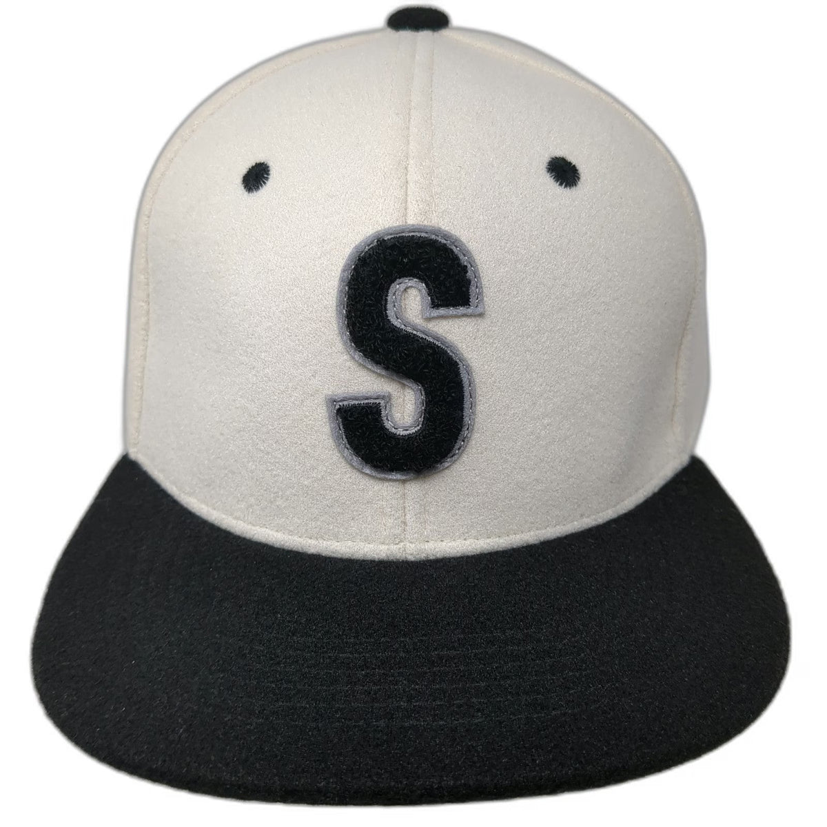 Melonwear Snapback Hat White One Size Felt Letter S Patch Flat Brim Baseball Cap