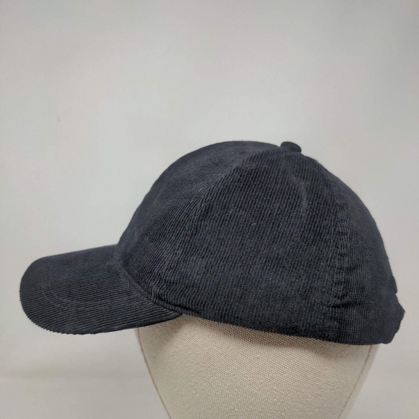 Gertex Strapback Hat Black Size 4-6x Adjustable Vented Holes 6 Panel Blank