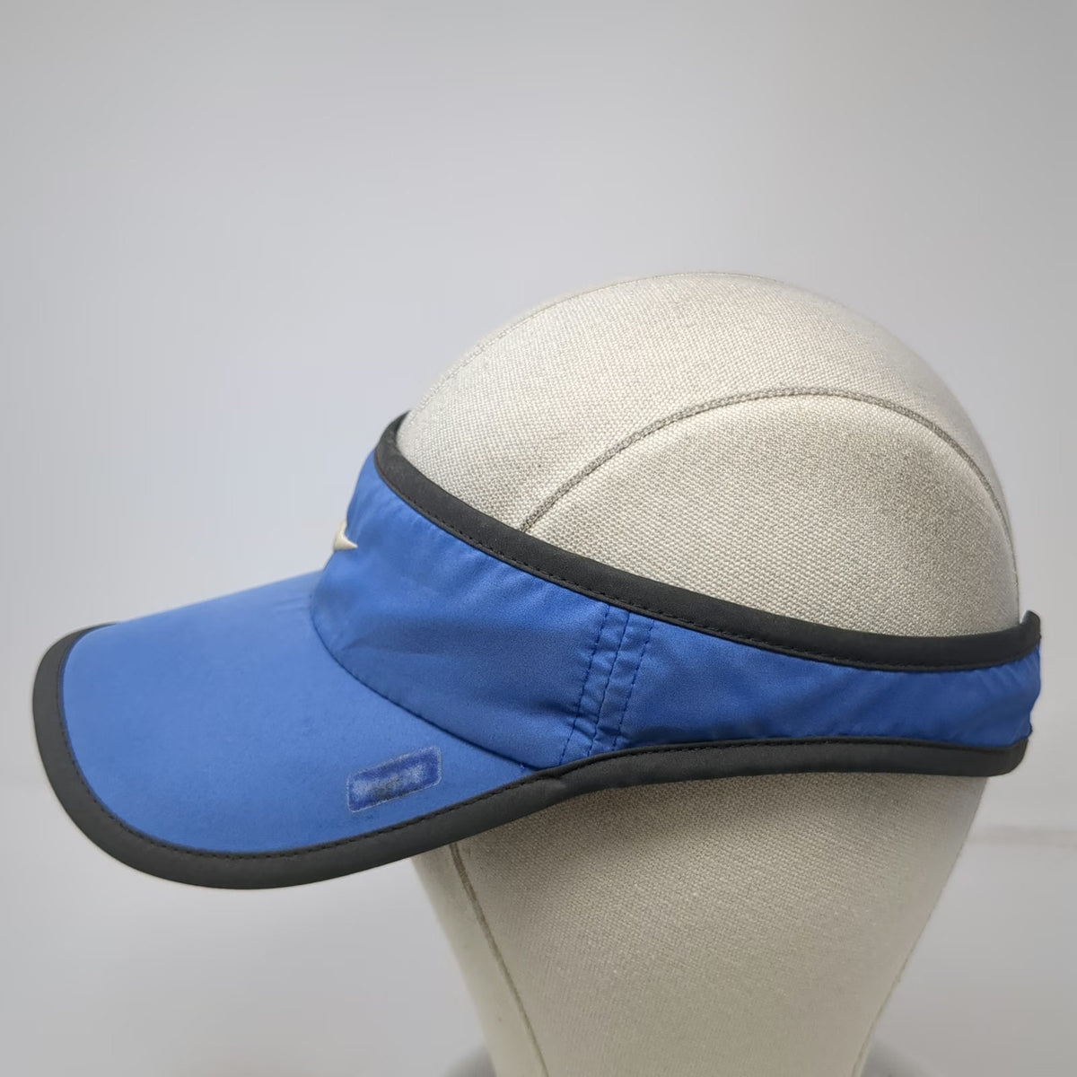 Nike Visor Blue One Size Embroidered Logo Strapback Athletic Performance Hat