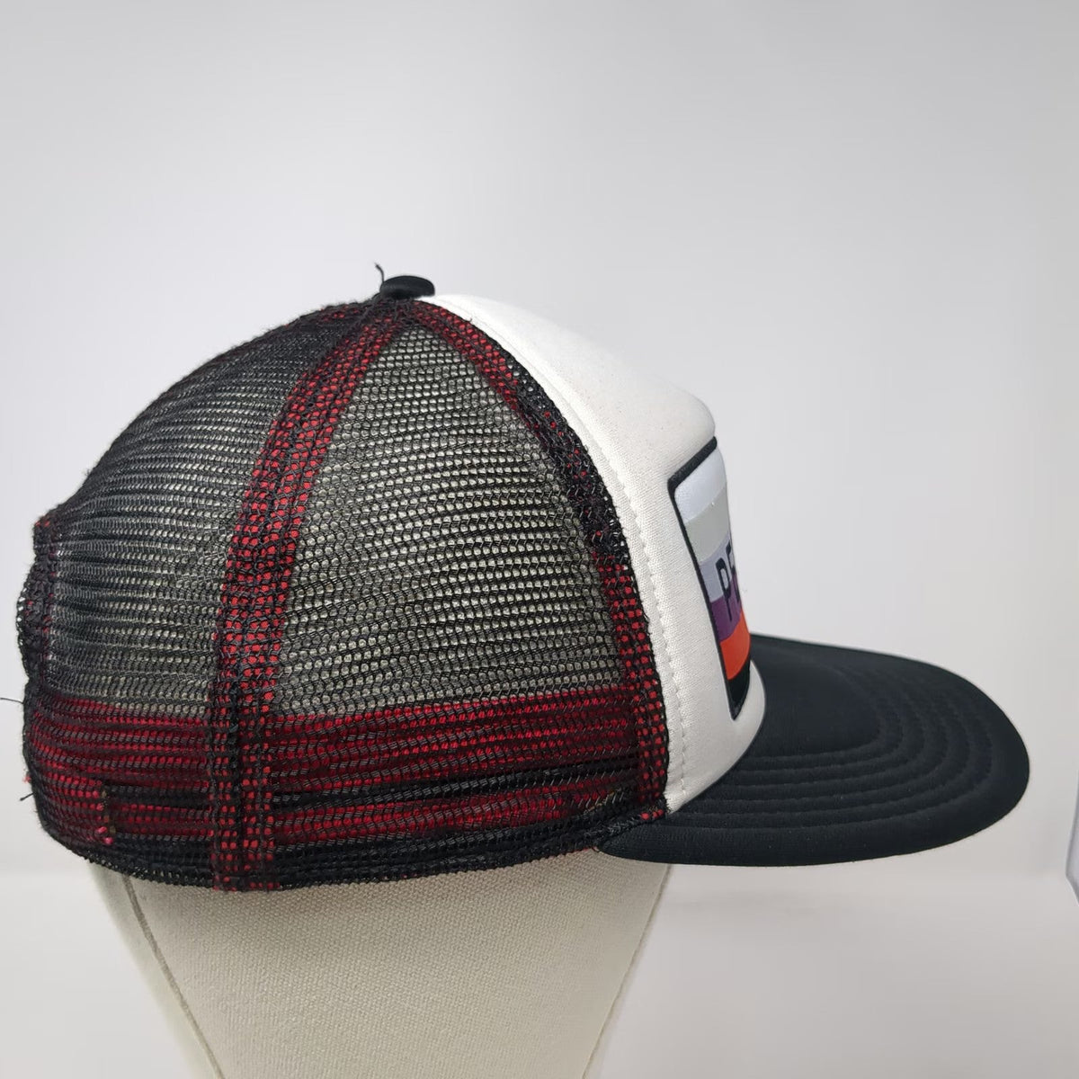 Peloton Trucker Hat Black One Size Mesh Back Foam Front Snapback Logo Patch