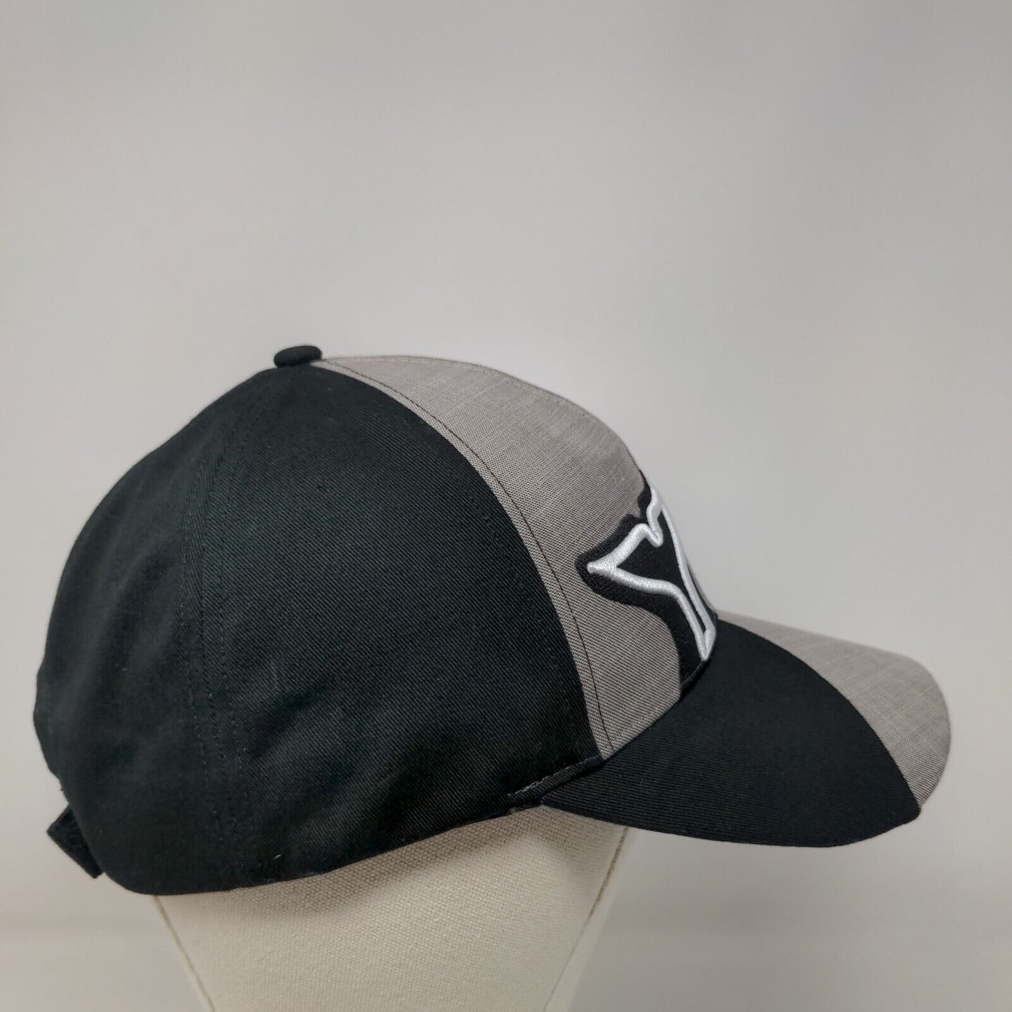 Sea World Shamu Strapback Hat Multi One Size Embroidered Colorblock