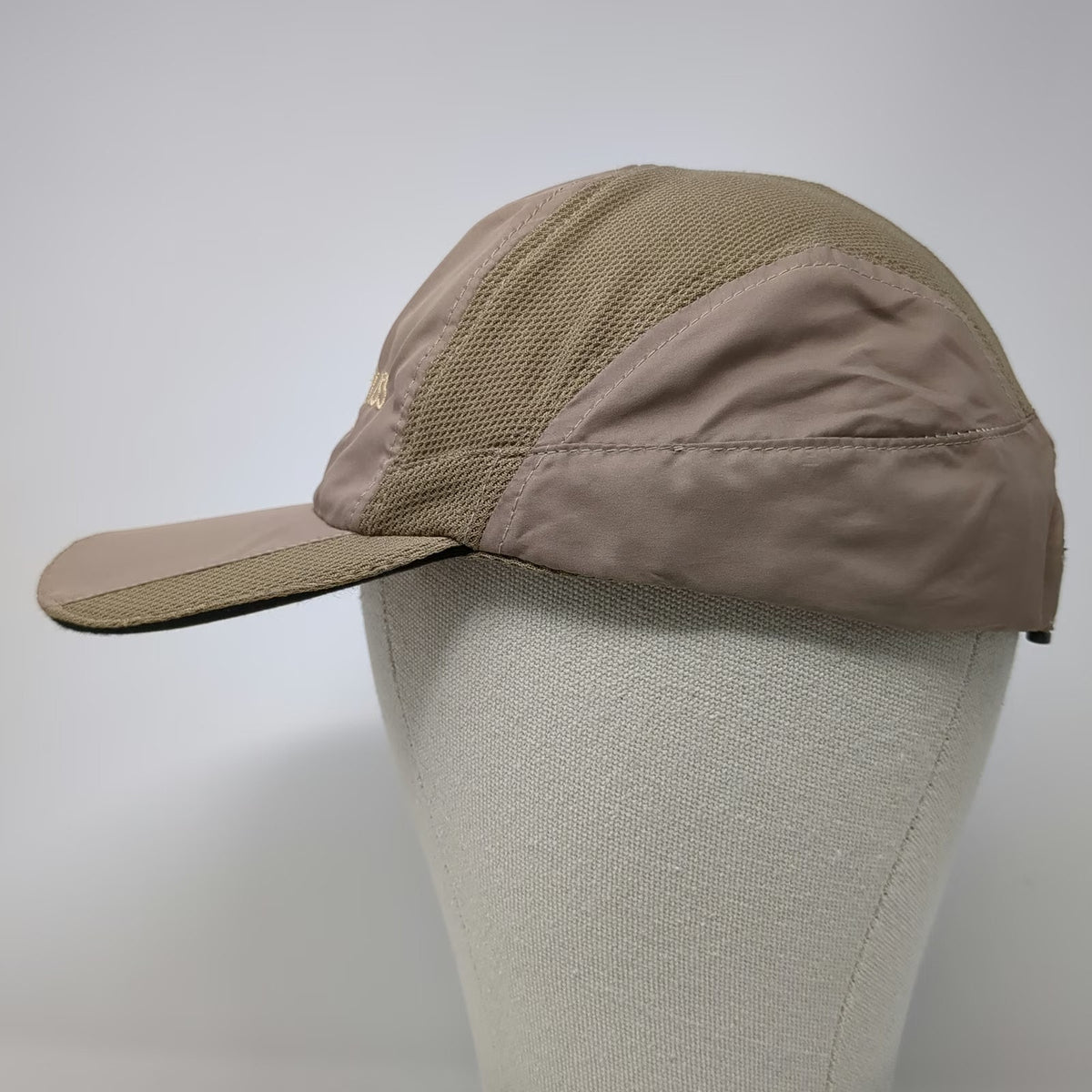 Oscar Saucedo Baseball Cap Beige One Size Grand Bliss Resort Mesh Hat Reflective