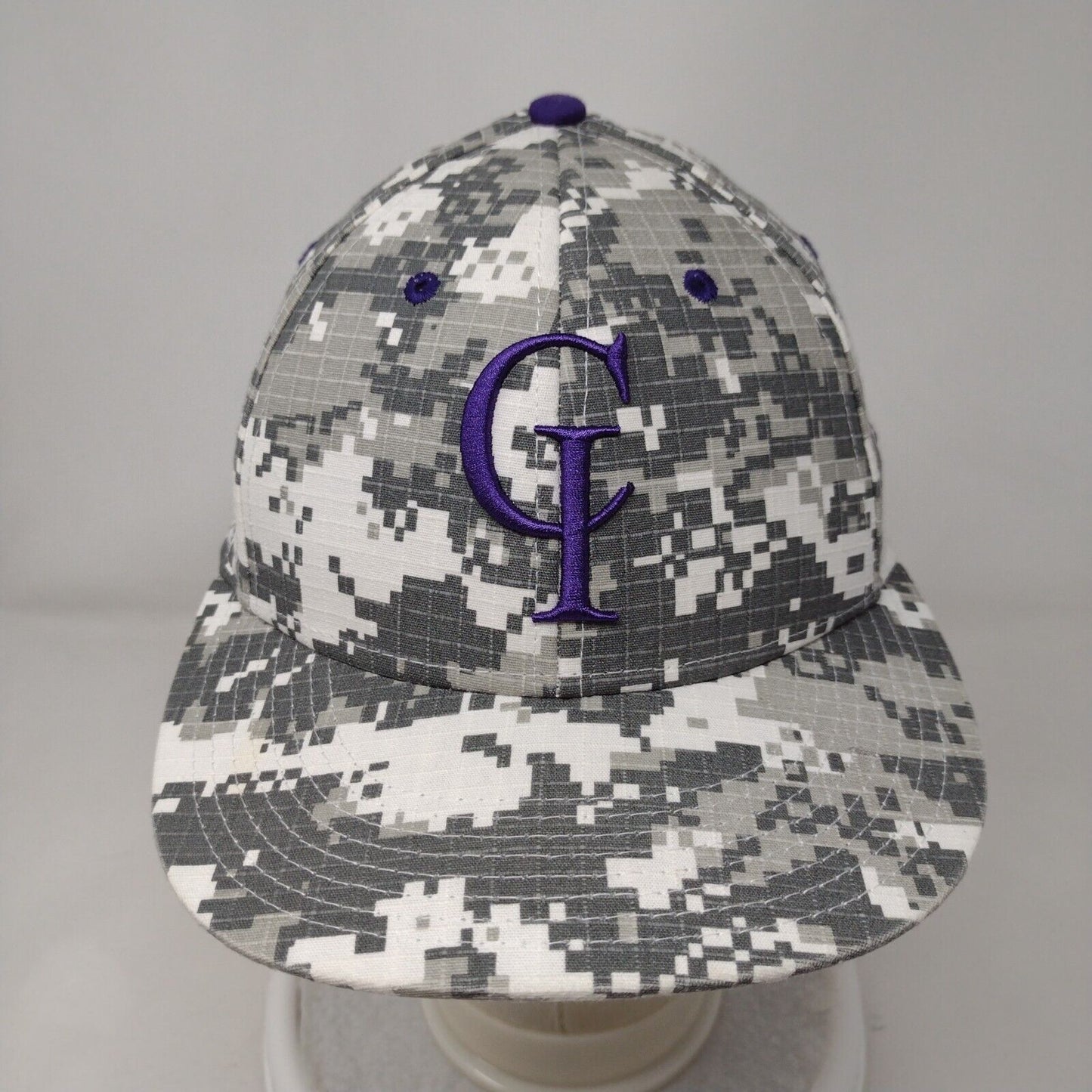 CI Fitted Hat Gray Camouflage Medium A-Flex Embroidered 6 Panel The Game Pro