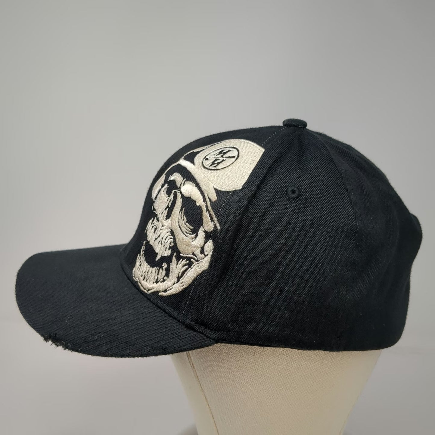 Metal Mulisha Baseball Cap Black XL Fitted Skull Flexfit Graphic Underbrim Hat