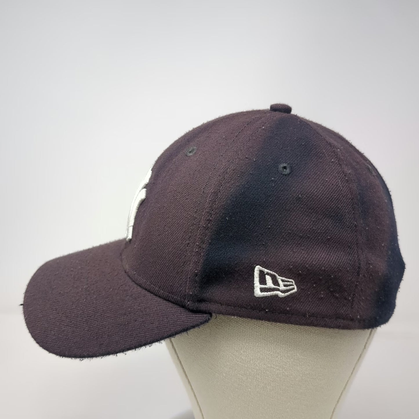 New York Yankees MLB New Era Baseball Cap Blue L 39THIRTY Stretch Fit NY Logo