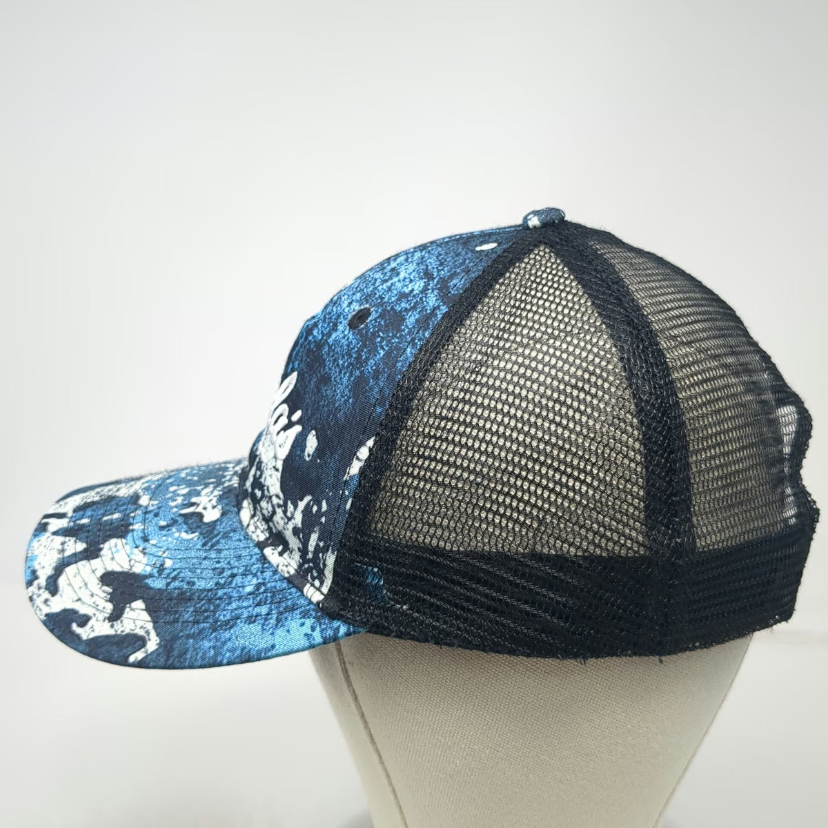 Cabela's Trucker Hat Blue Black White OSFM Mesh Back Snapback Distressed Logo