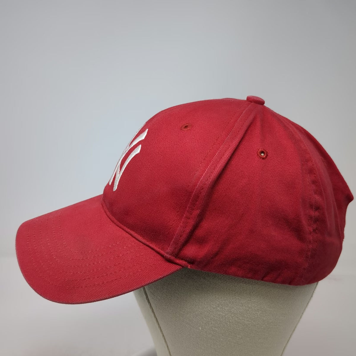MLB New York Yankees Red Baseball Cap One Size Hat T.E.I. Strapback NY Gray Brim