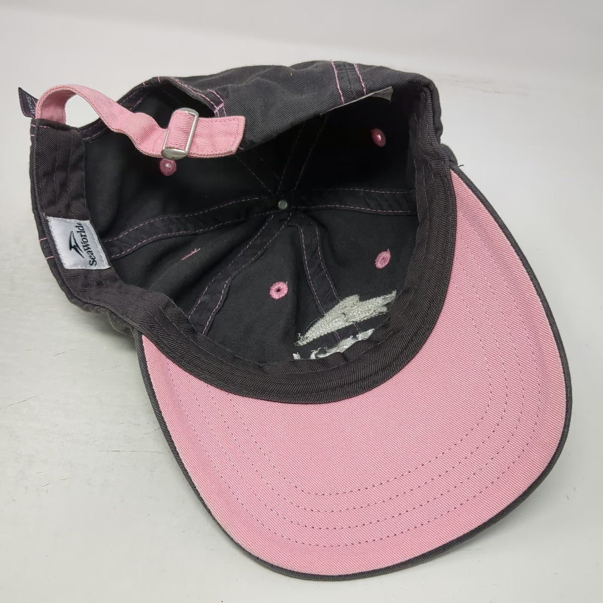 SeaWorld Baseball Cap Gray Pink White OSFM Cotton Contrast Stitching Logo Hat