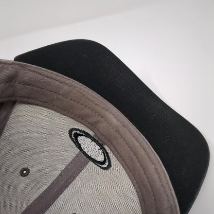 Oakley Snapback Hat Gray One Size Adjustable Embroidered Logo 6 Panel