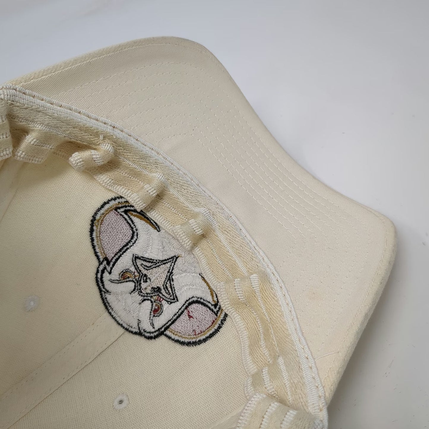 Reebok Baseball Cap Beige One Size Boston College Eagles Stretch Fit Mascot Hat