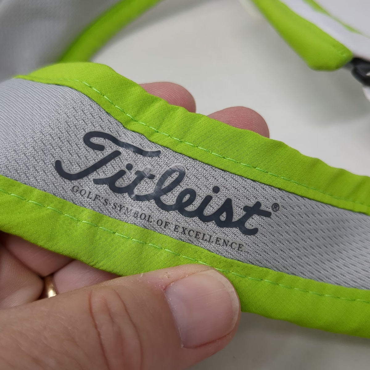 Titleist Visor White Green One Size Embroidered Logo Slideback Strap Golf Hat