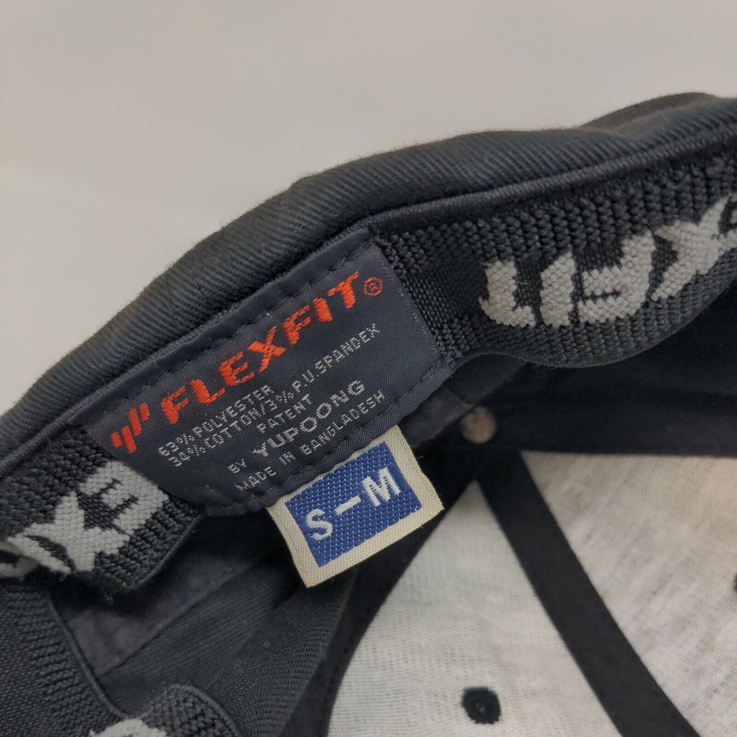 Platinum Performance Fitted Hat Black S/M Black Embroidered Flexfit