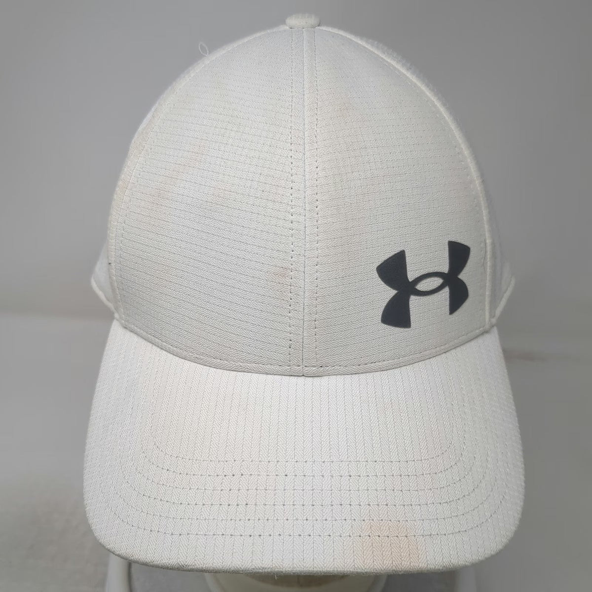 Under Armour Baseball Cap White XL Fitted Iso-Chill Armourvent Cooling Hat
