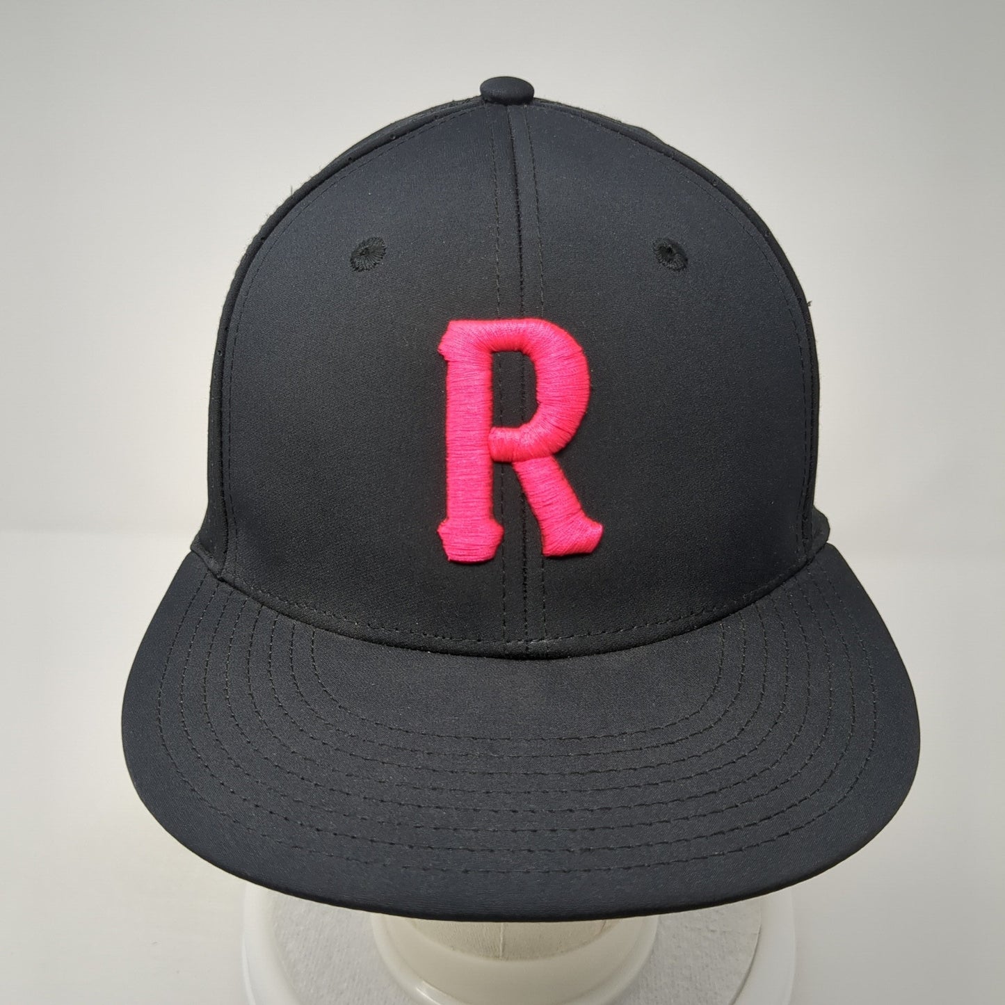 The Game Fitted Flat Bill Hat Black Embroidered Pink R Logo Size Small