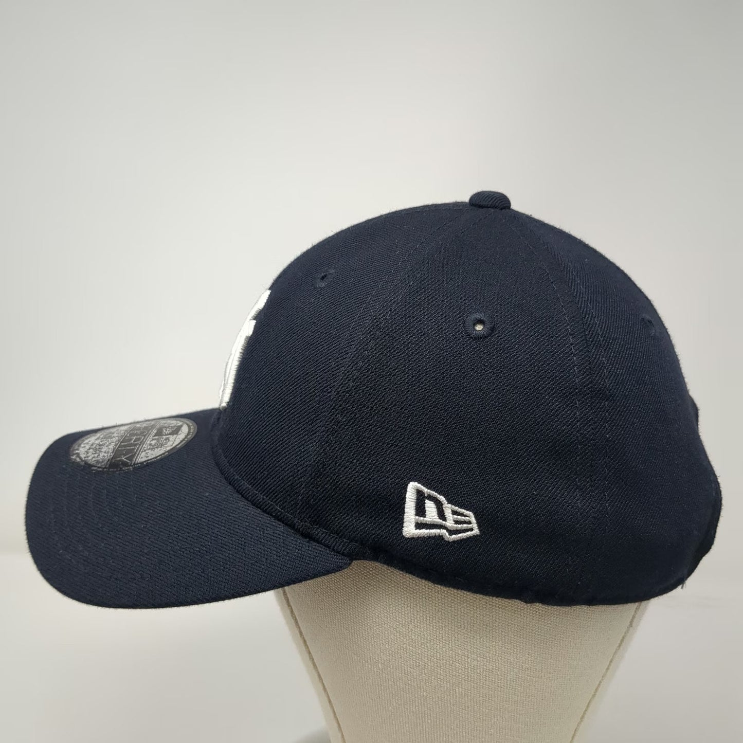 New York Yankees MLB New Era Baseball Cap Blue White One Size Adjustable Strap