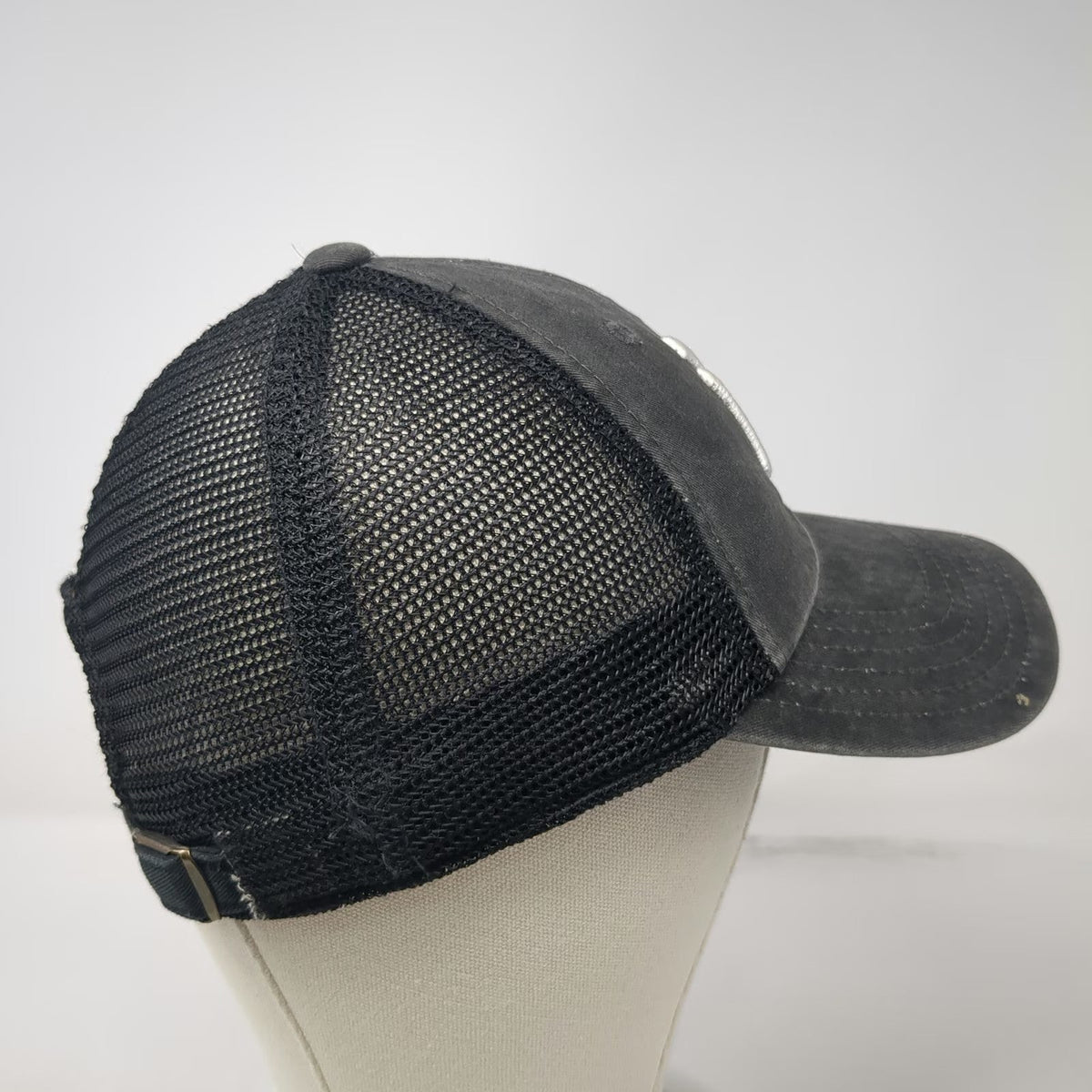 American Needle New York Yankees MLB Baseball Cap Gray One Size Mesh Slideback