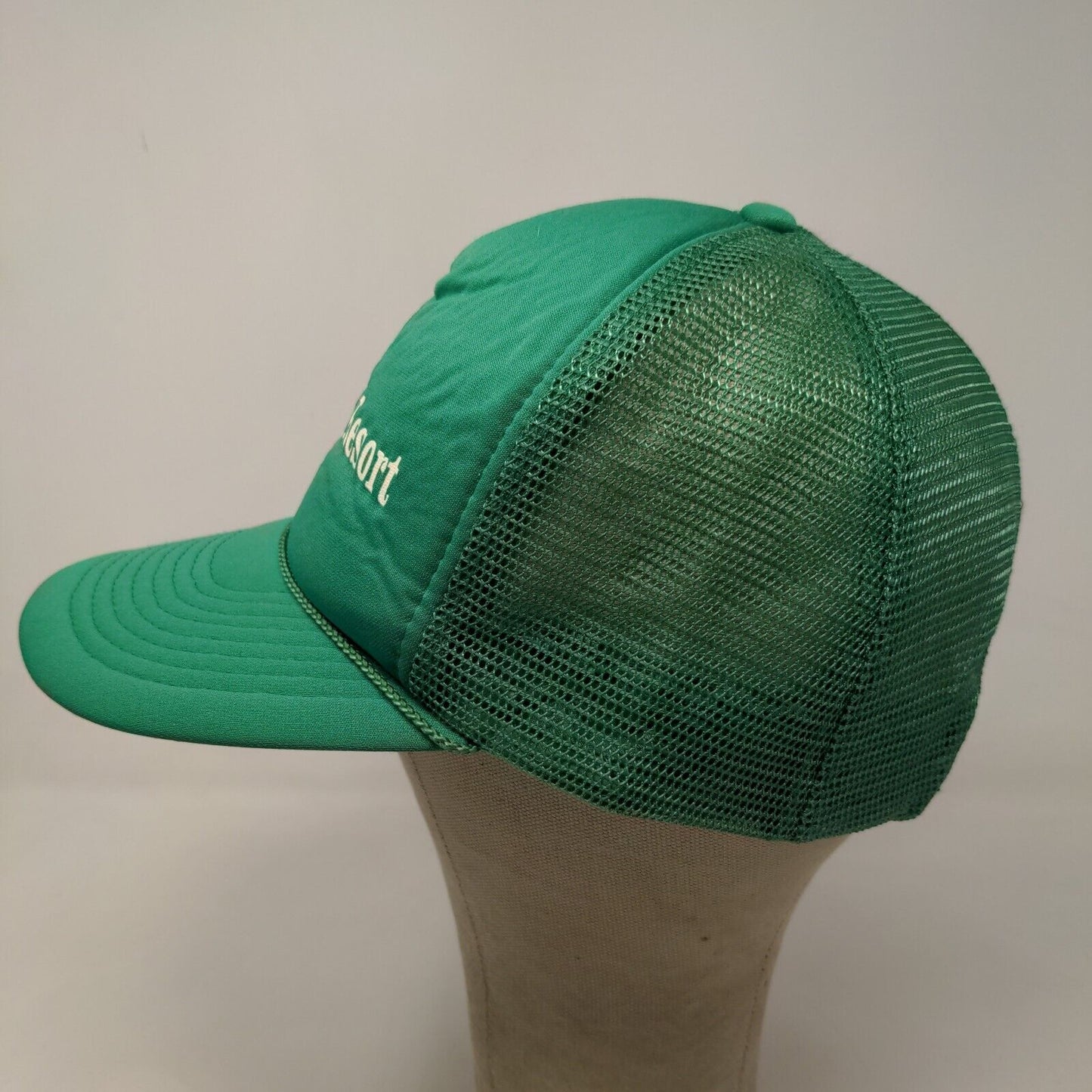 Horse Creek Resort Men's Snapback Mesh Back Trucker Hat Green Rope Graphic Logo