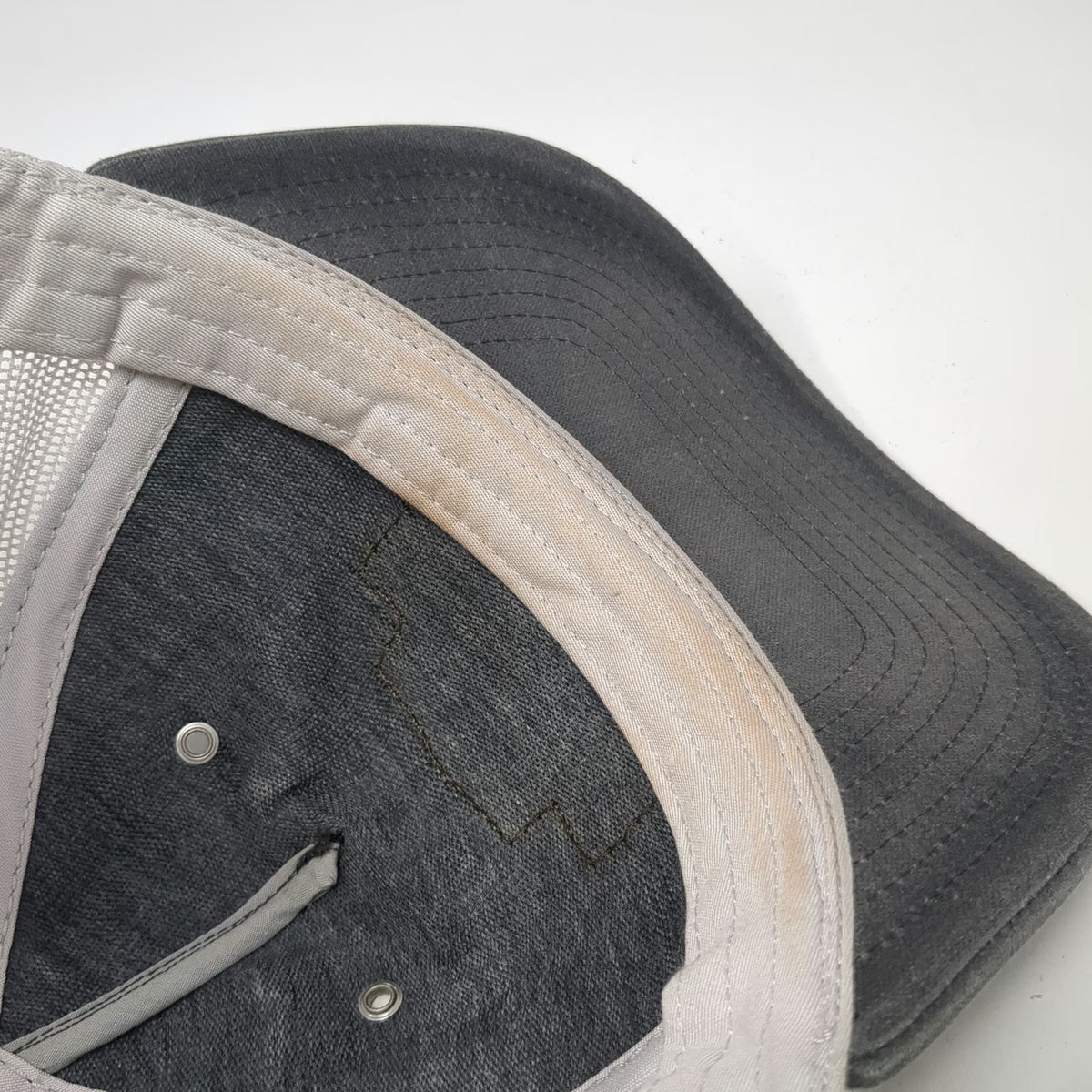 Richardson Trucker Hat Gray White One Size Idaho Steel 1918 Leather Patch Mesh