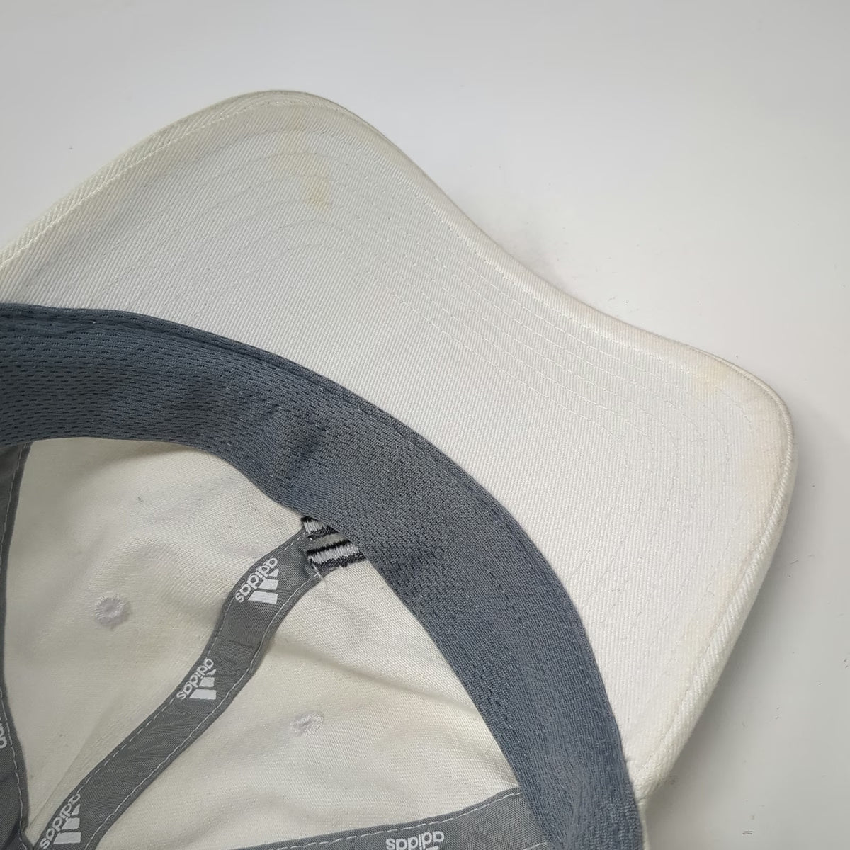 Adidas Baseball Cap White One Size Slideback Embroidered Logo Cotton Adjustable