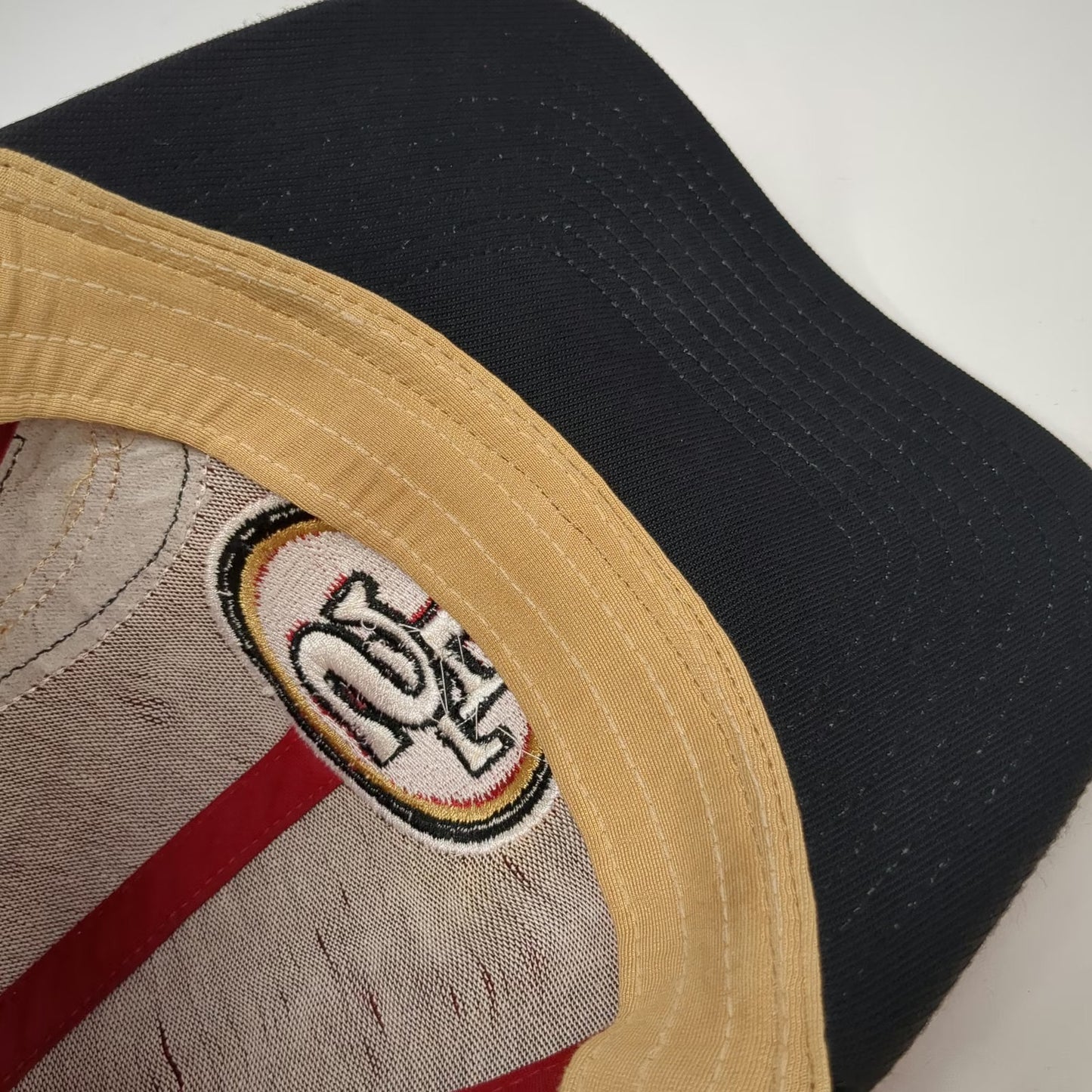 San Francisco 49ers NFL Reebok Cap Red Size XL Fitted Stretch Gold Black White