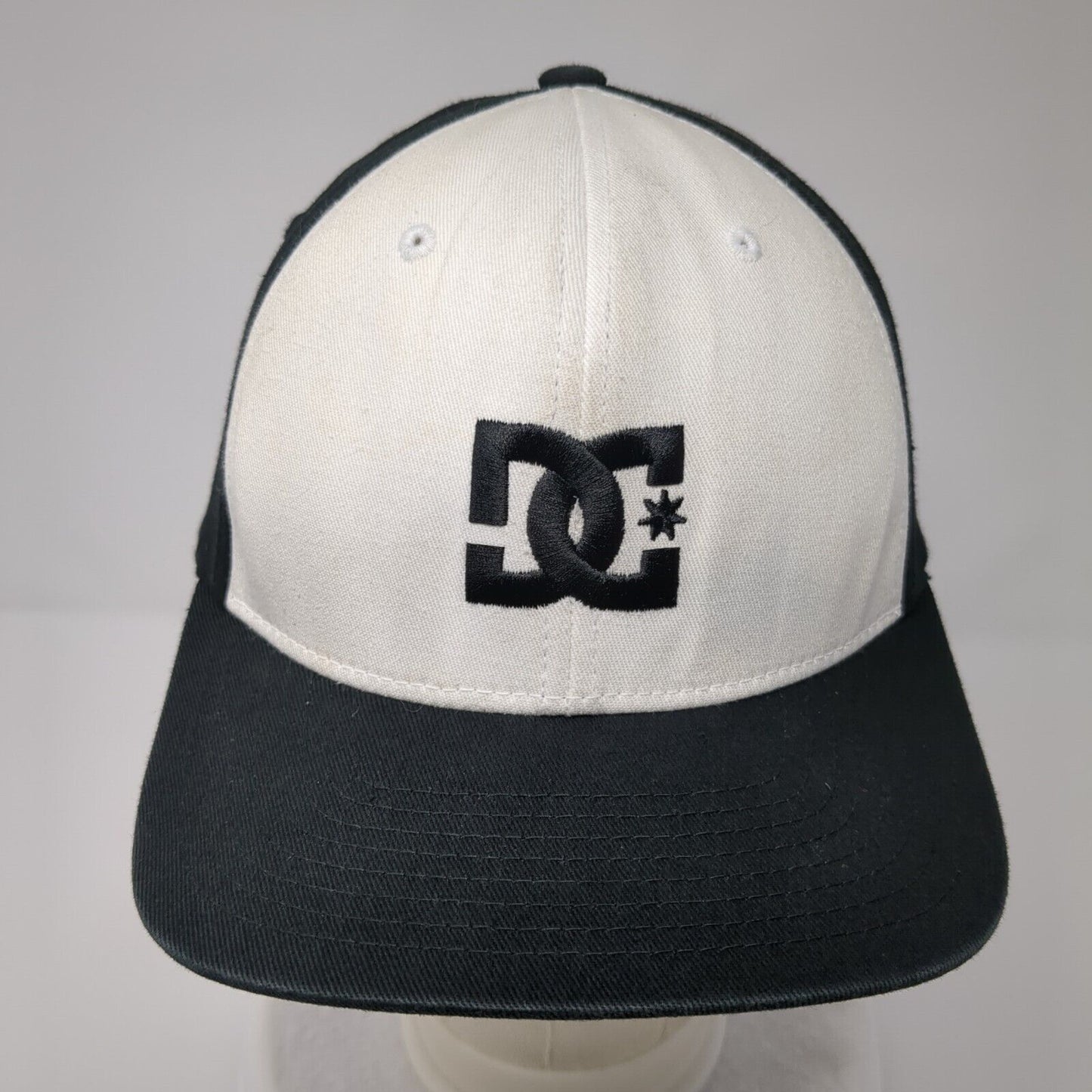 DC Fitted Hat Black OSFA L/XL Embroidered Vented Holes 6 Panel Flexfit
