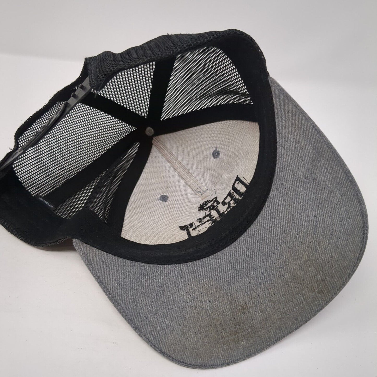 Drift West Snapback Mesh Back Trucker Hat Gray One Size Colorblock