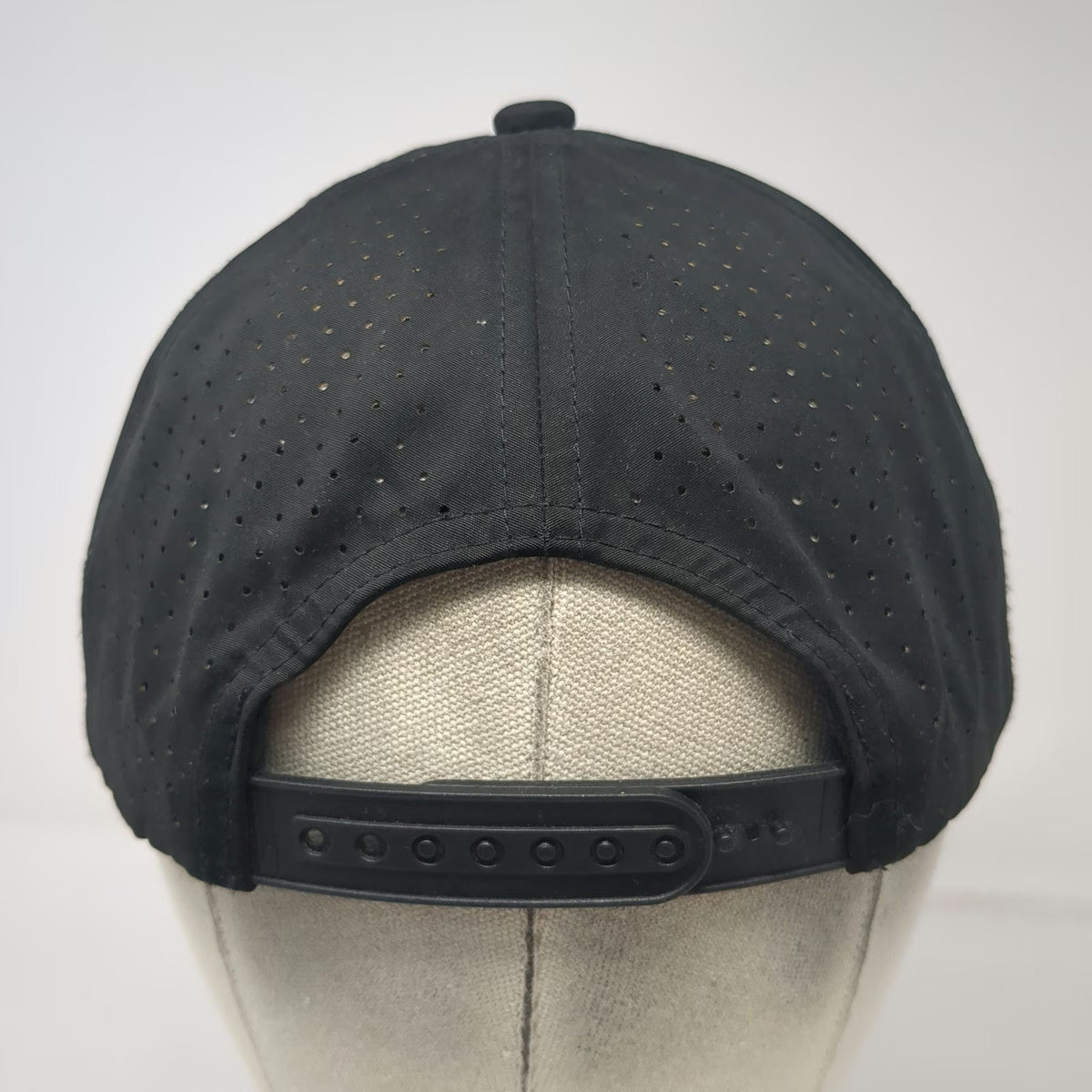 Decky 5 Panel Black Hat One Size Rope Perforated Laser Cut Snapback Breathable