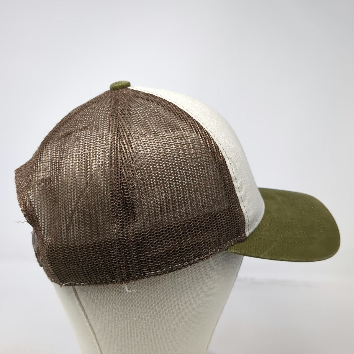 Cabela's Trucker Hat Beige Green Brown One Size Mesh Back Snapback Hunting