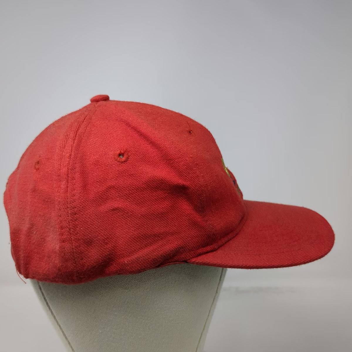 Sportcap Snapback Red Hat One Size Green Underbrim Embroidered Aspen Logo