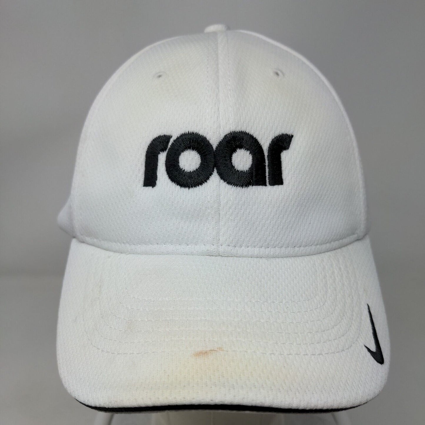 Roar Fitted Hat White L/XL Embroidered Swoosh 6 Panel Nike Golf Polyester